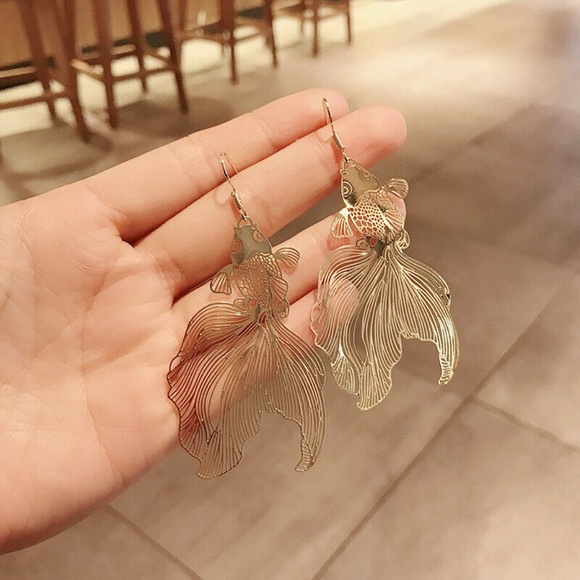 18K KOI FISH Earrings Goldfish Lightweight POPULAR - Picture 2 of 5